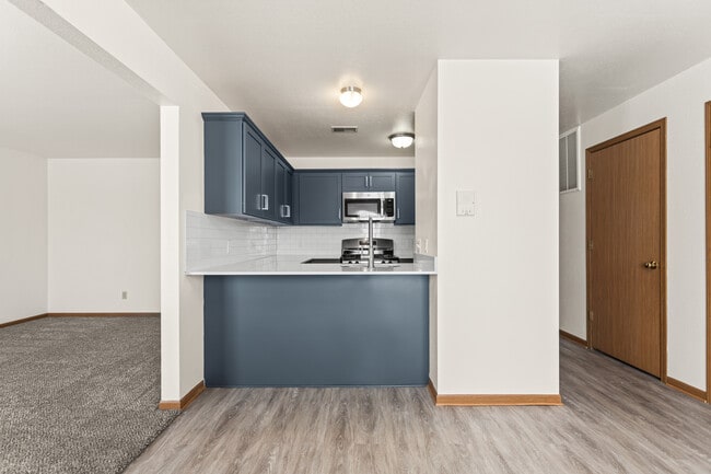 Foto del edificio - Meadow Springs Apartments