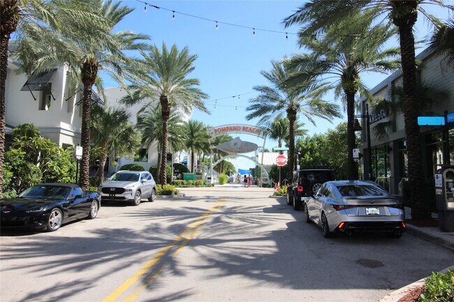 Foto del edificio - 3205 Colony Club Rd