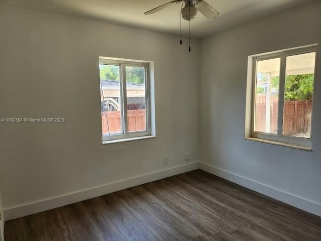 Building Photo - 2754 SW 34th Ave