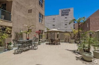 Building Photo - 330 J St