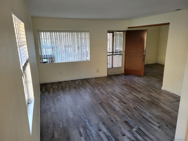 Foto del edificio - 1640 Brookes Ave