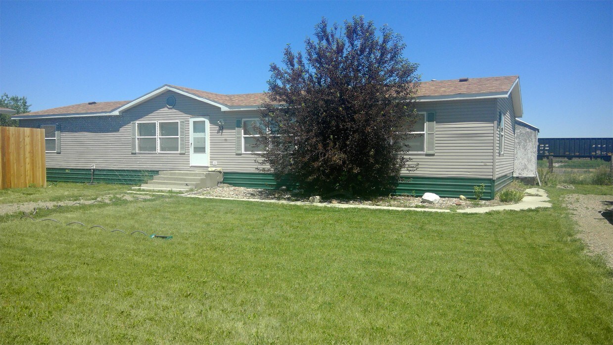 13 Sunnyside Ave, Vaughn, MT 59487 House Rental in Vaughn, MT