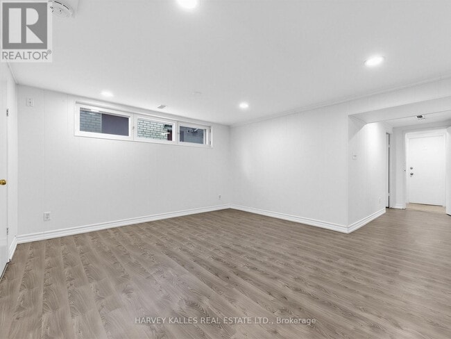 Building Photo - 16 Terrydale Dr