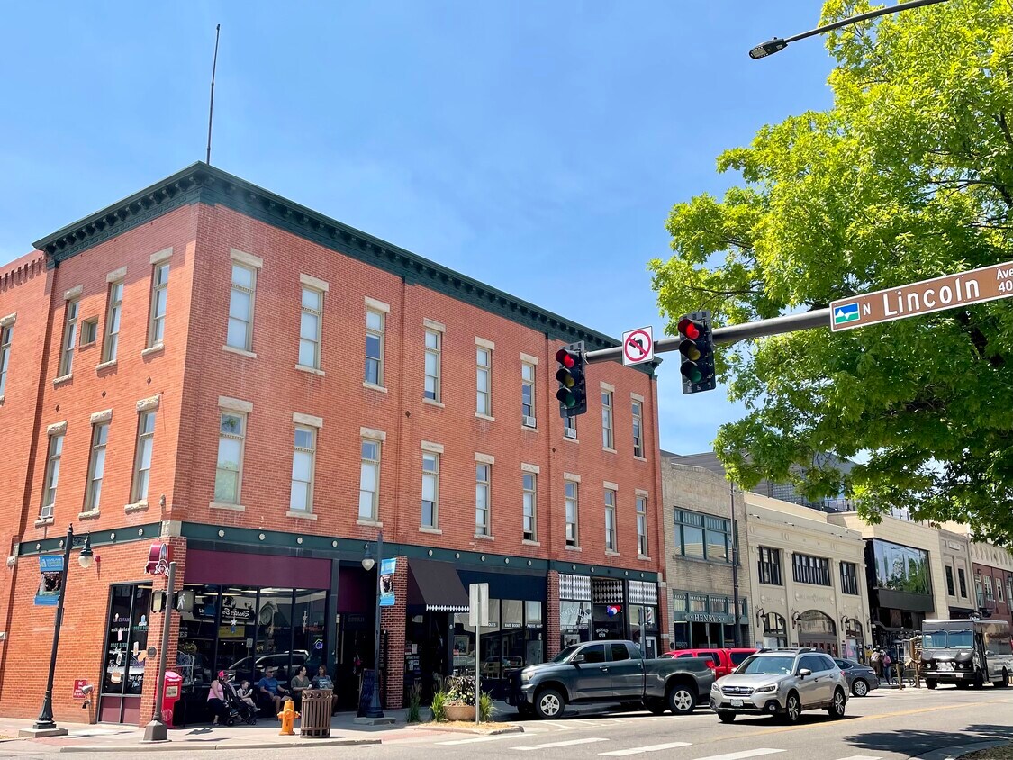 Primary Photo - 365 N Lincoln Ave