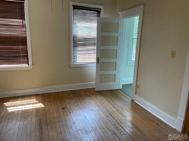 Foto del edificio - 111 S 8th Ave