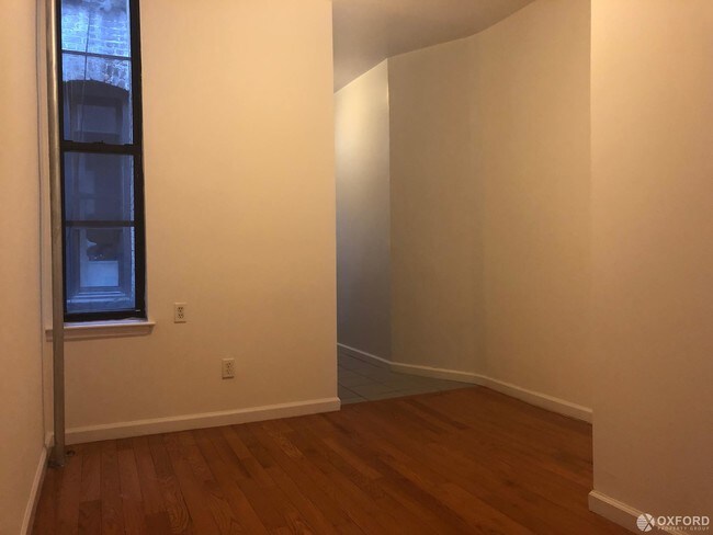 Building Photo - 524 East 83rd Street