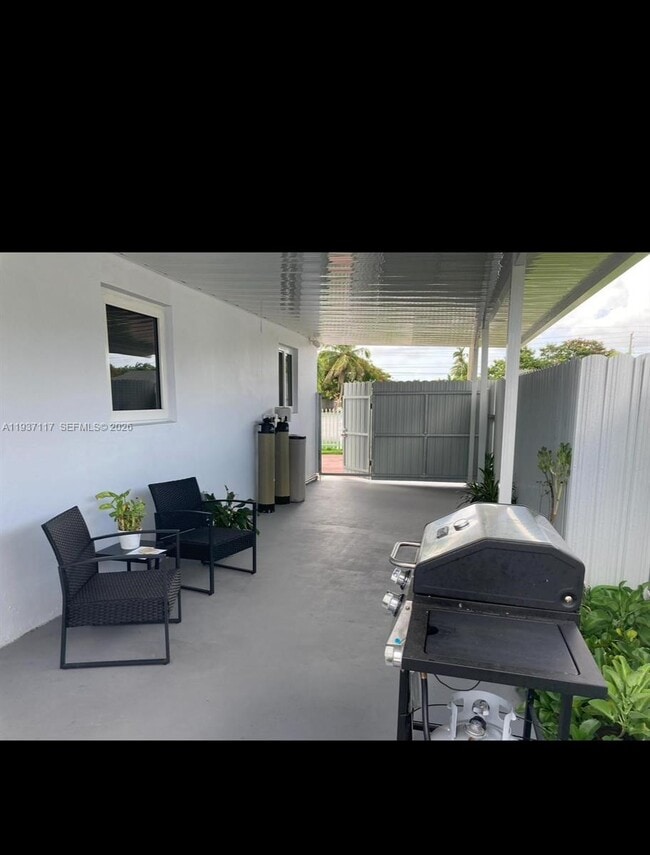 Foto del edificio - 11860 SW 35th St