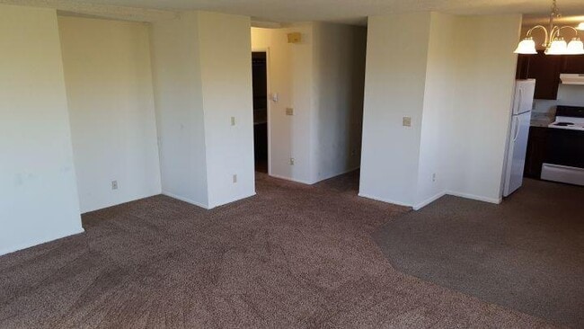 Building Photo - 2 bedroom in Billings MT 59105