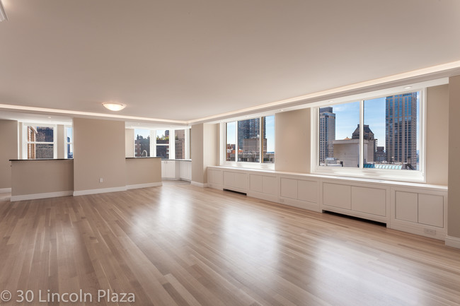 Interior Photo - 30 Lincoln Plaza