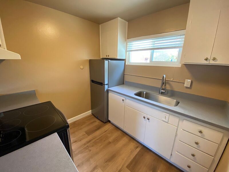 Foto principal - 215 S 12th St