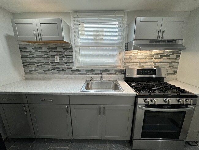 Foto del edificio - 2630 McCarey St