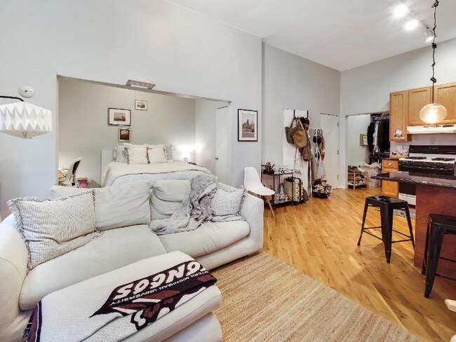 Foto del edificio - 1561 N Wells St