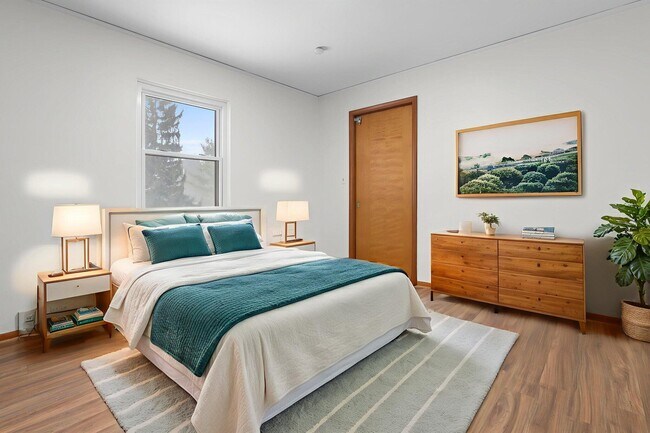 Building Photo - 2740 Judah Rd