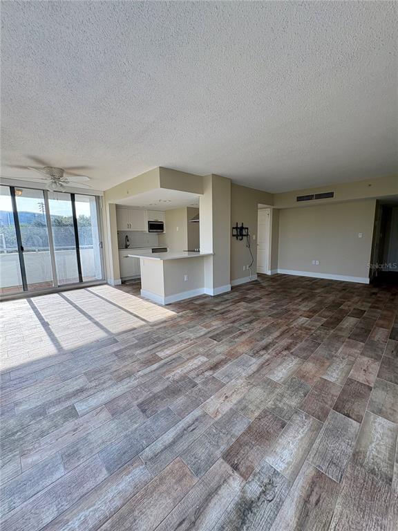 Foto del edificio - 470 3rd St S