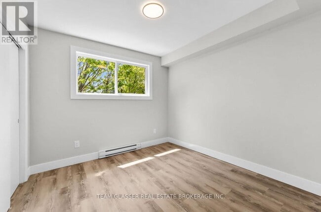 Building Photo - 400 Scenic Dr