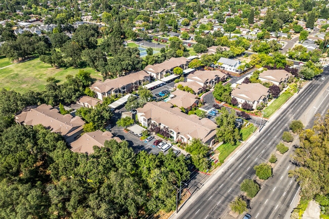 Contexto aéreo - Normandy Park Senior Apartments