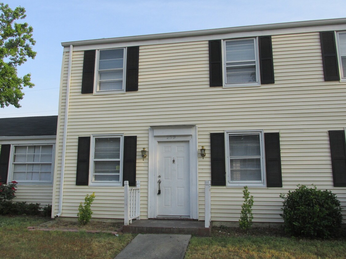 320 S Beltline Blvd, Columbia, SC 29205 Condo for Rent in Columbia