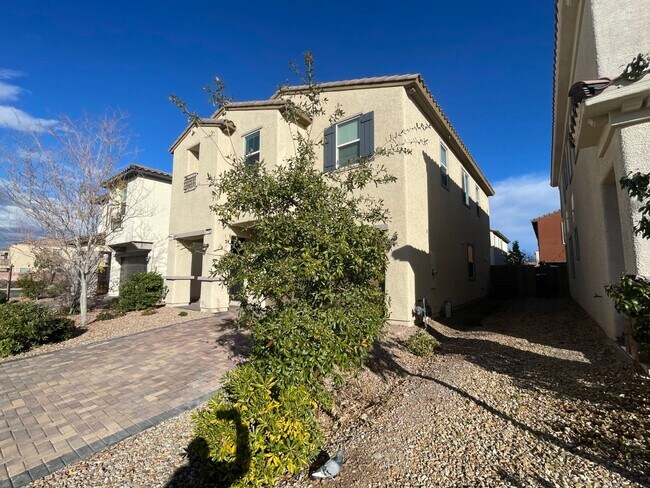 Building Photo - Gorgeous 2 story 3/2.5 ba house for lease!