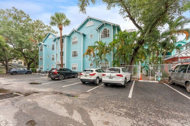 Foto del edificio - Beautiful 2/2 Condo located in South Tampa!