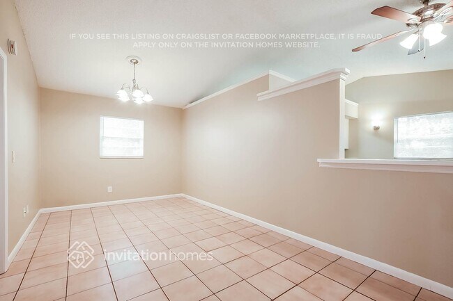 Foto del edificio - 2843 Bermuda Ave N