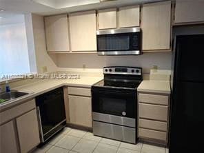 Photo - 735 SW 148th Ave House