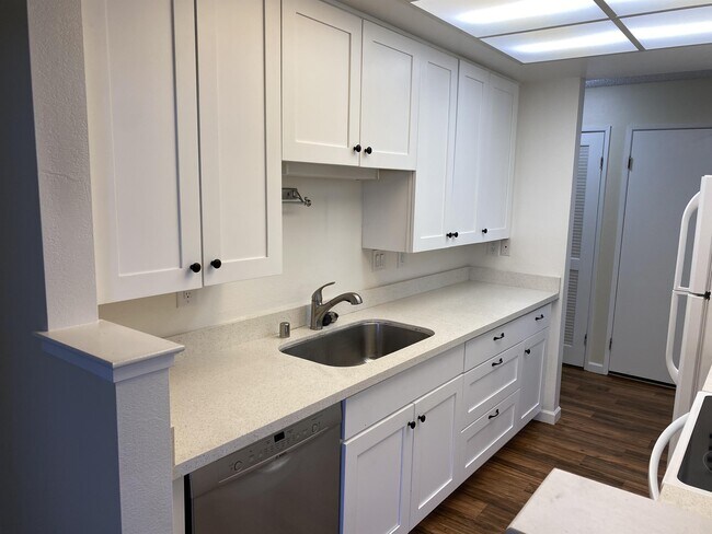Foto del edificio - 780 Sea Spray Ln