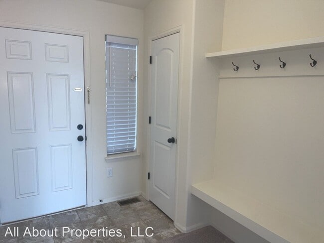 Building Photo - 3 br, 2 bath House - 10204 17th Street
