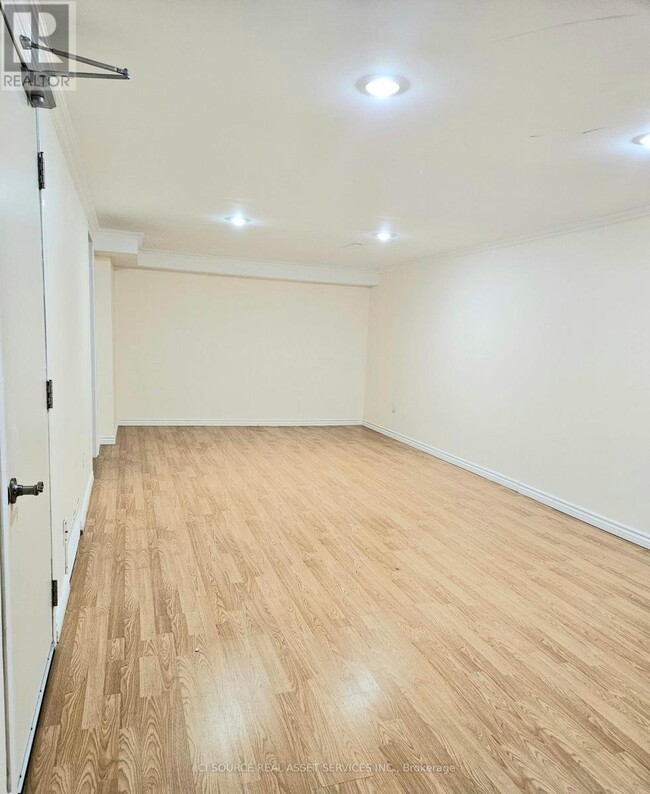 Building Photo - 99 Woodpark Pl