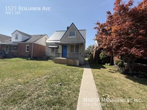 Building Photo - 1523 Benjamin Ave