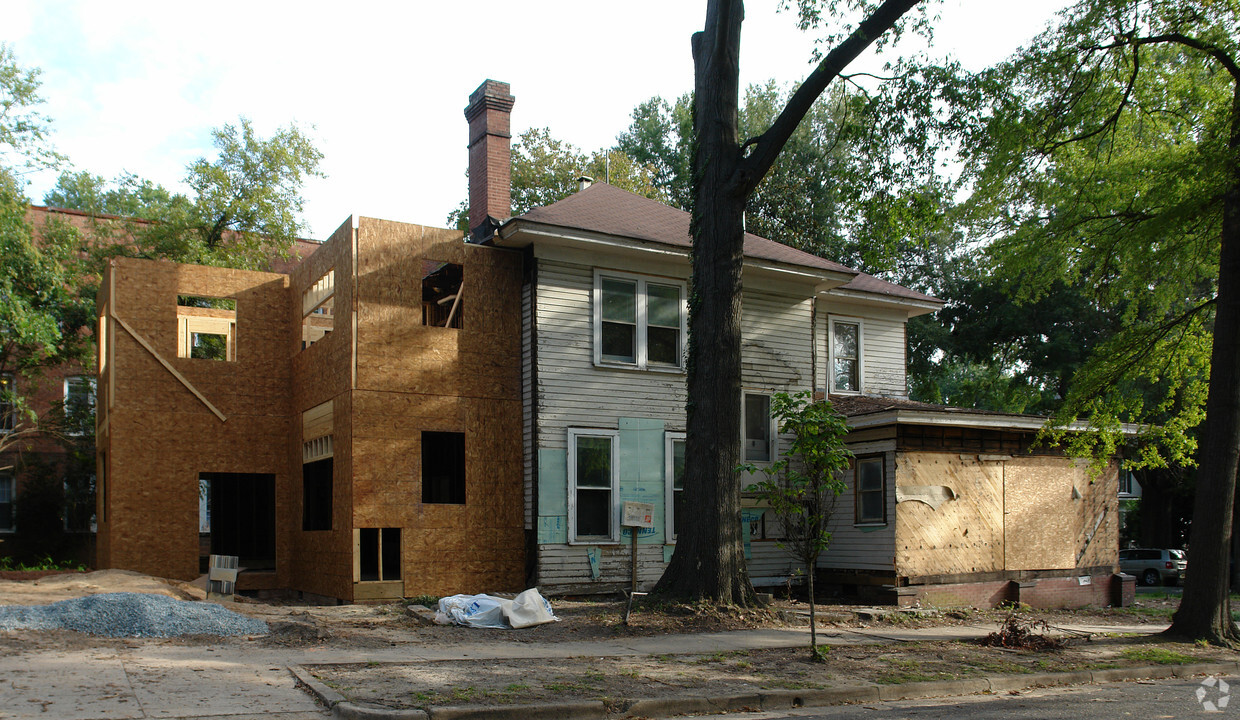 Building Photo - 601 Watts St
