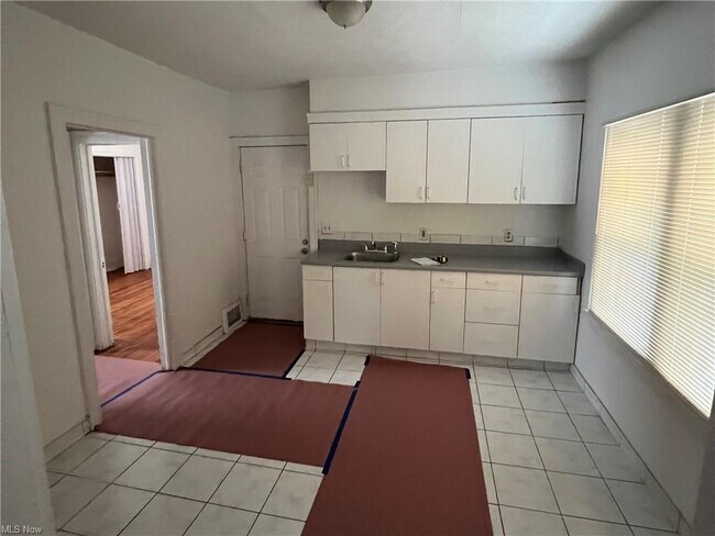 Foto del edificio - 719 E 162nd St
