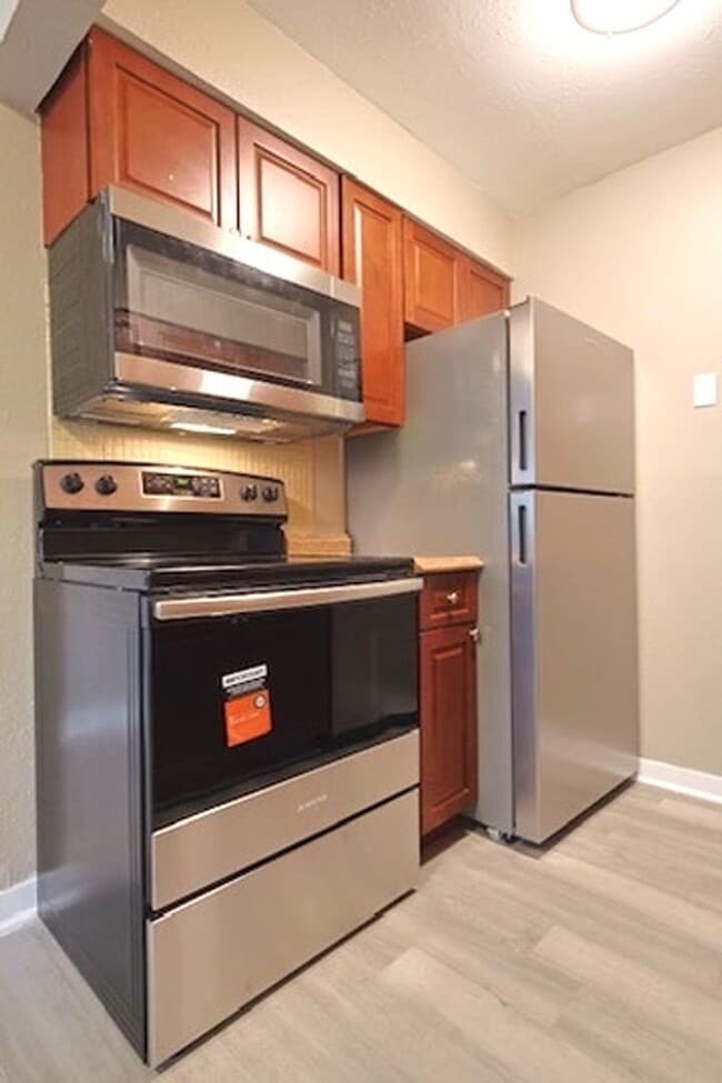 Building Photo - 3021 Pestalozzi St
