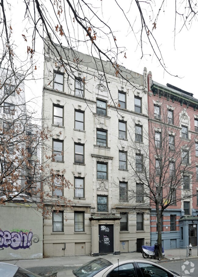 Building Photo - 2591 Briggs