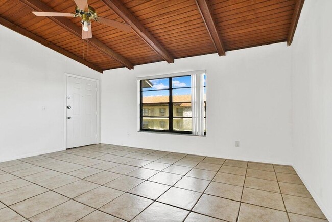 Building Photo - 5954 Longbow Ln