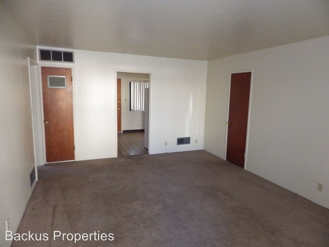 Building Photo - 2 br, 1 bath House - 797 W. Acacia St.