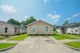 Building Photo - 6014 Collingsworth St