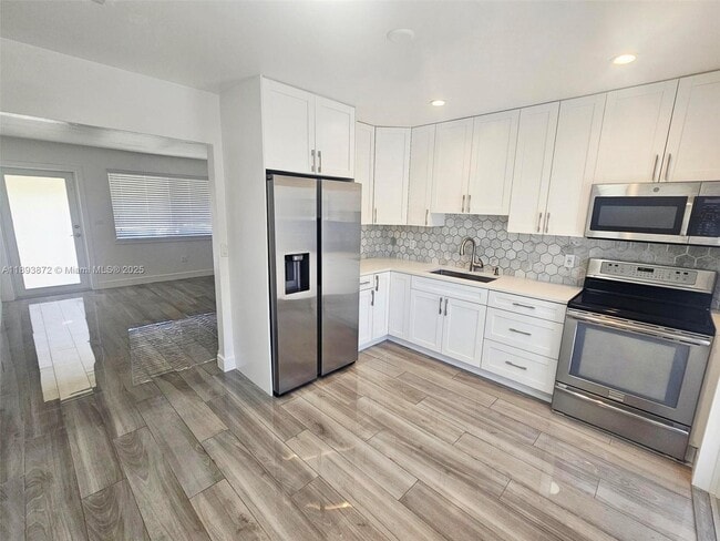 Foto del edificio - 9305 SW 37th St