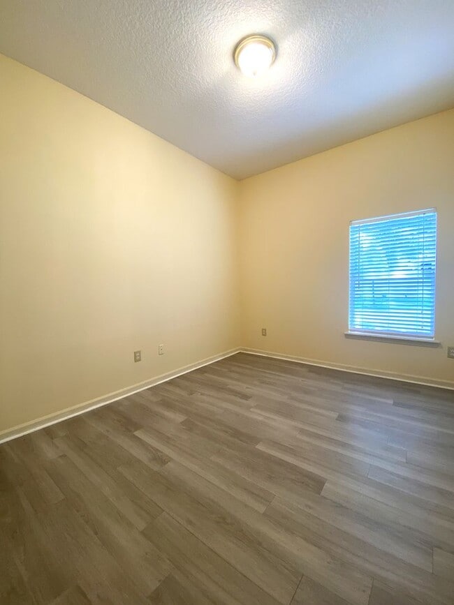 Building Photo - 9410 Osprey Branch Trail