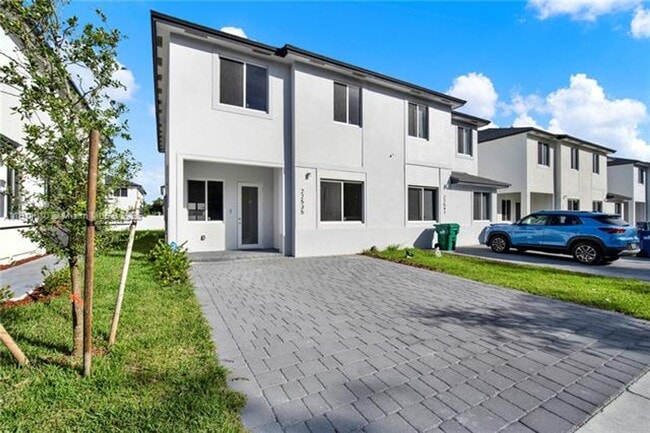 Building Photo - 22535 SW 125th Ave