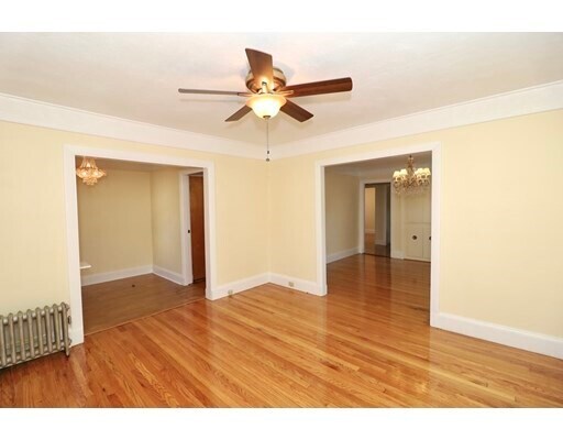Building Photo - 360 Walden St