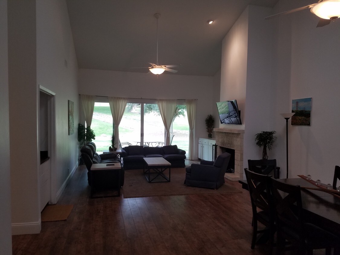 Primary Photo - 32579 Luiseno Cir Dr