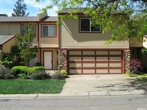 Building Photo - 2790 Cactus Ct