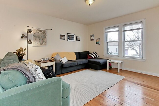 Photo - 1507 Isherwood St NE Apartment