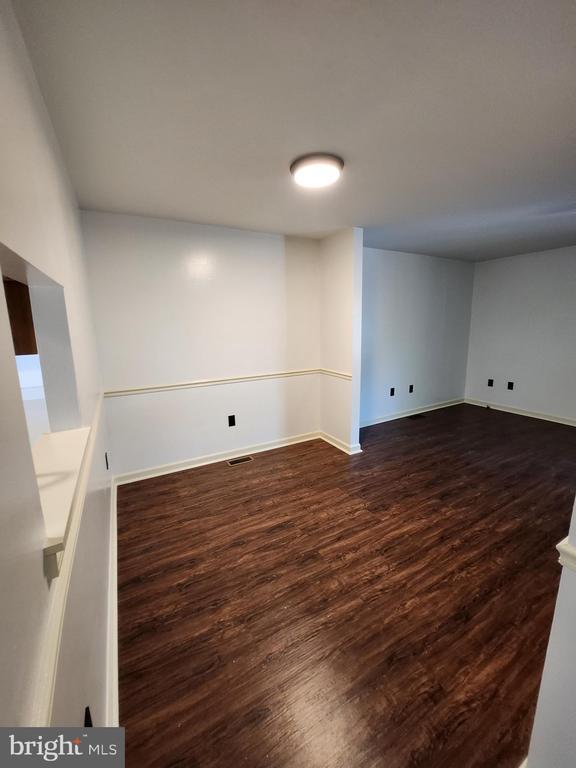 Building Photo - 2975 Sorrell Ct