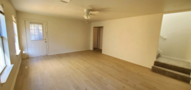 Foto del edificio - 13639 Biggs St