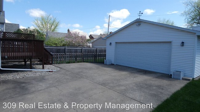 Foto del edificio - 3316 N Sheridan Rd