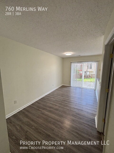 Foto del edificio - 760 Merlins Way