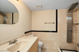 Building Photo - 4300 Gulfstream Dr