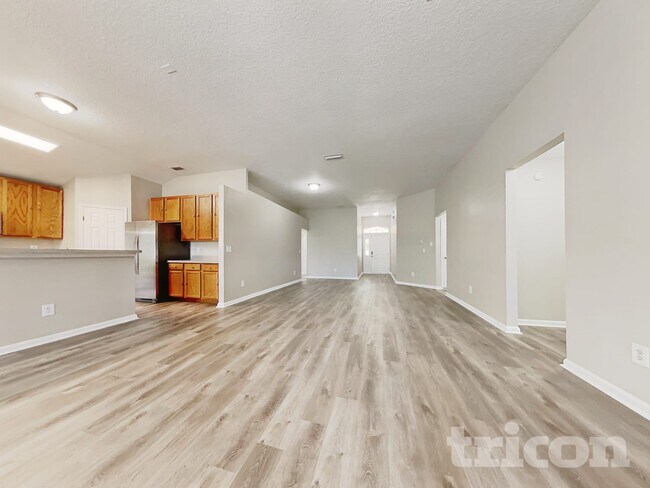 Foto del edificio - 13730 Fish Eagle Dr W