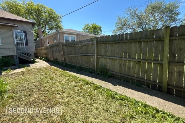 Building Photo - 7232 S Winchester Ave